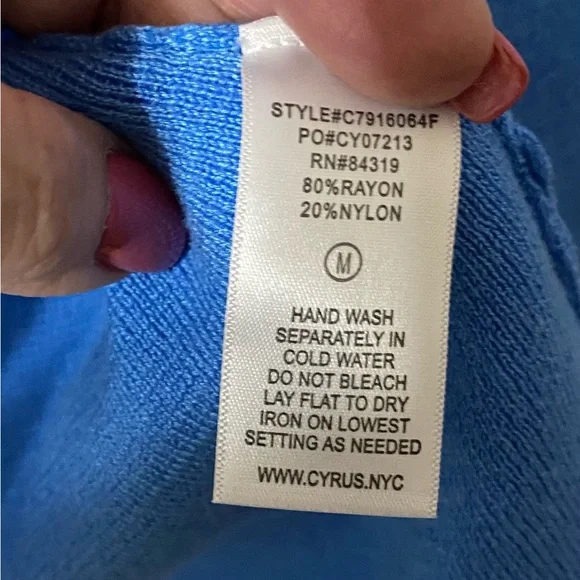 Beautiful Knit Cardigan NWT in Azure Blue by Cyrus. - Picture 6 of 6